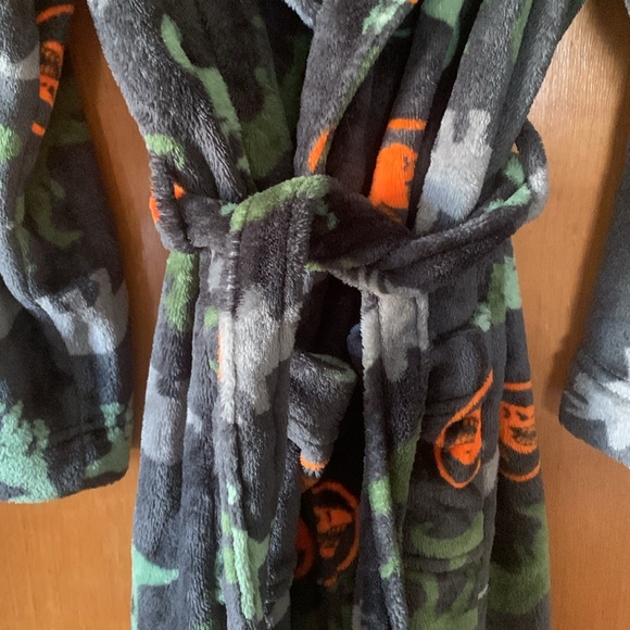 Jurassic World Dominion Fleece Robe Boys Size 8 Belt Dinosaur EUC Jurassic Park - Picture 5 of 13